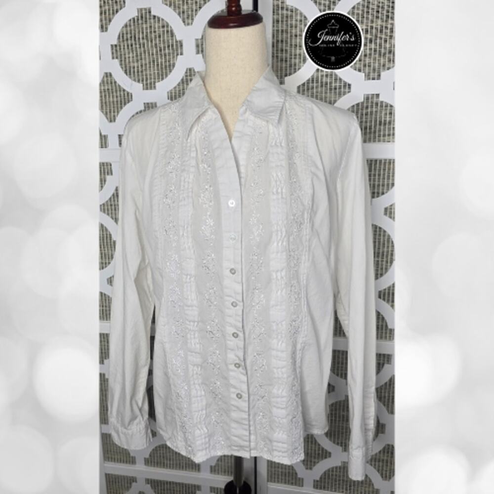 Toffee Apple Women's White Embroidered Front Long Sleeve Blouse Size Large